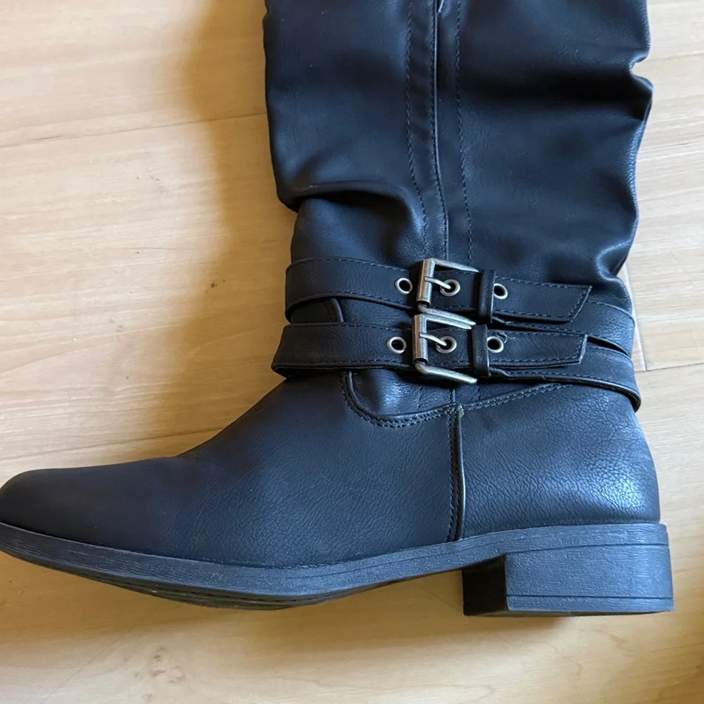 WOMENS KNEE HIGH BLACK SWEATER WESTERN RIDING BOOTS VEGAN LEATHER EUC SZ 8.5